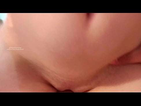 ❤️ Ablamın odasında uyuyorum ve ben böyle uyandım Sikiş videosu  bizde ❌