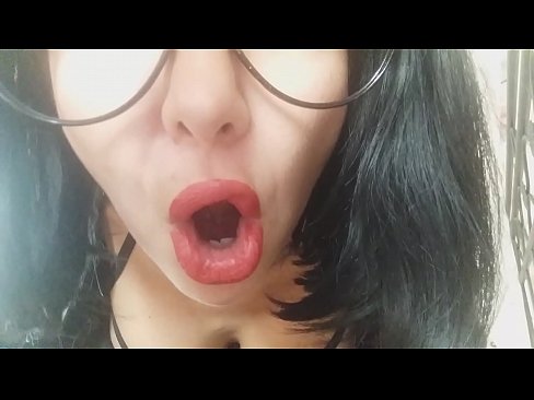❤️ Tatlım, üvey annen bugün okula gitmene izin vermiyor... Sana çok ihtiyacım var... Sikiş videosu  bizde ❌