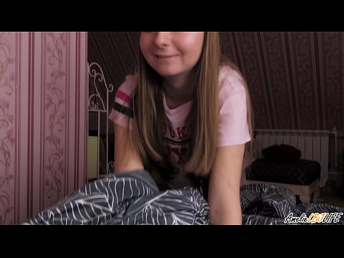 ❤️ Blondie, BFF'lerini Derinden Berbat Ediyor ve Ağzına Boşalıyor Sikiş videosu  bizde ❌